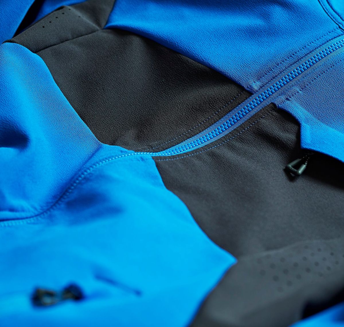 Jacke ACCELERATE azurblau/schwarzblau