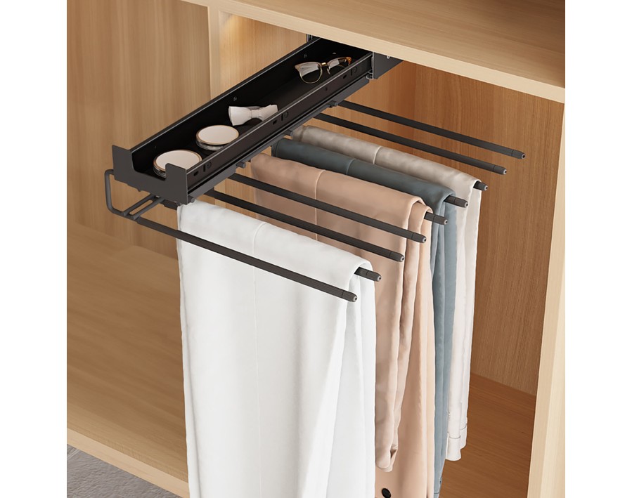 Ausziehbarer Hosenhalter mit Silent System