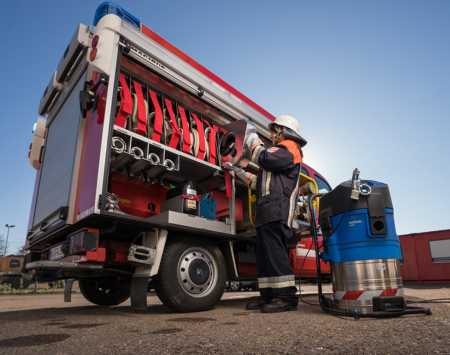 Flüssigkeitssauger ATTIX 751-61 