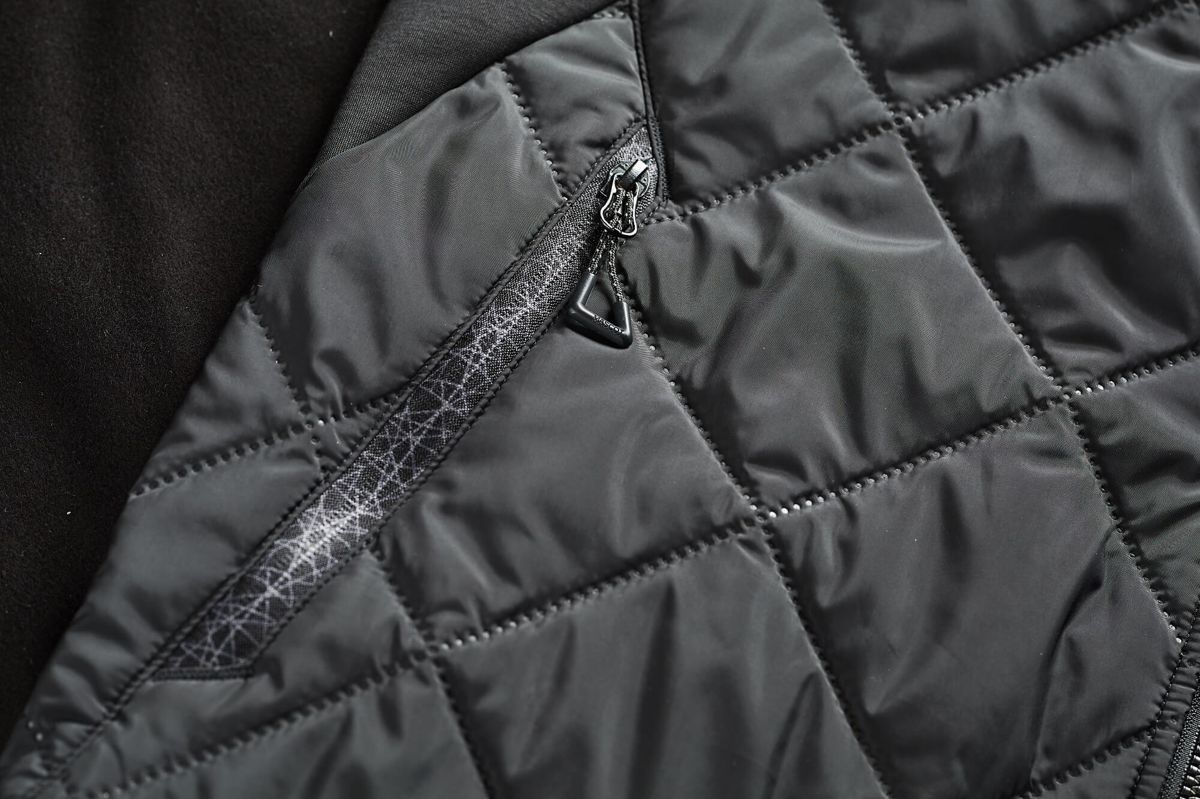 Thermojacke ACCELERATE schwarzblau
